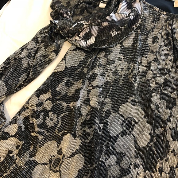 Top - Picture 3 of 4